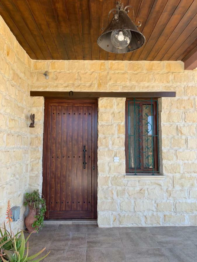 Lofou Traditional House ภายนอก รูปภาพ